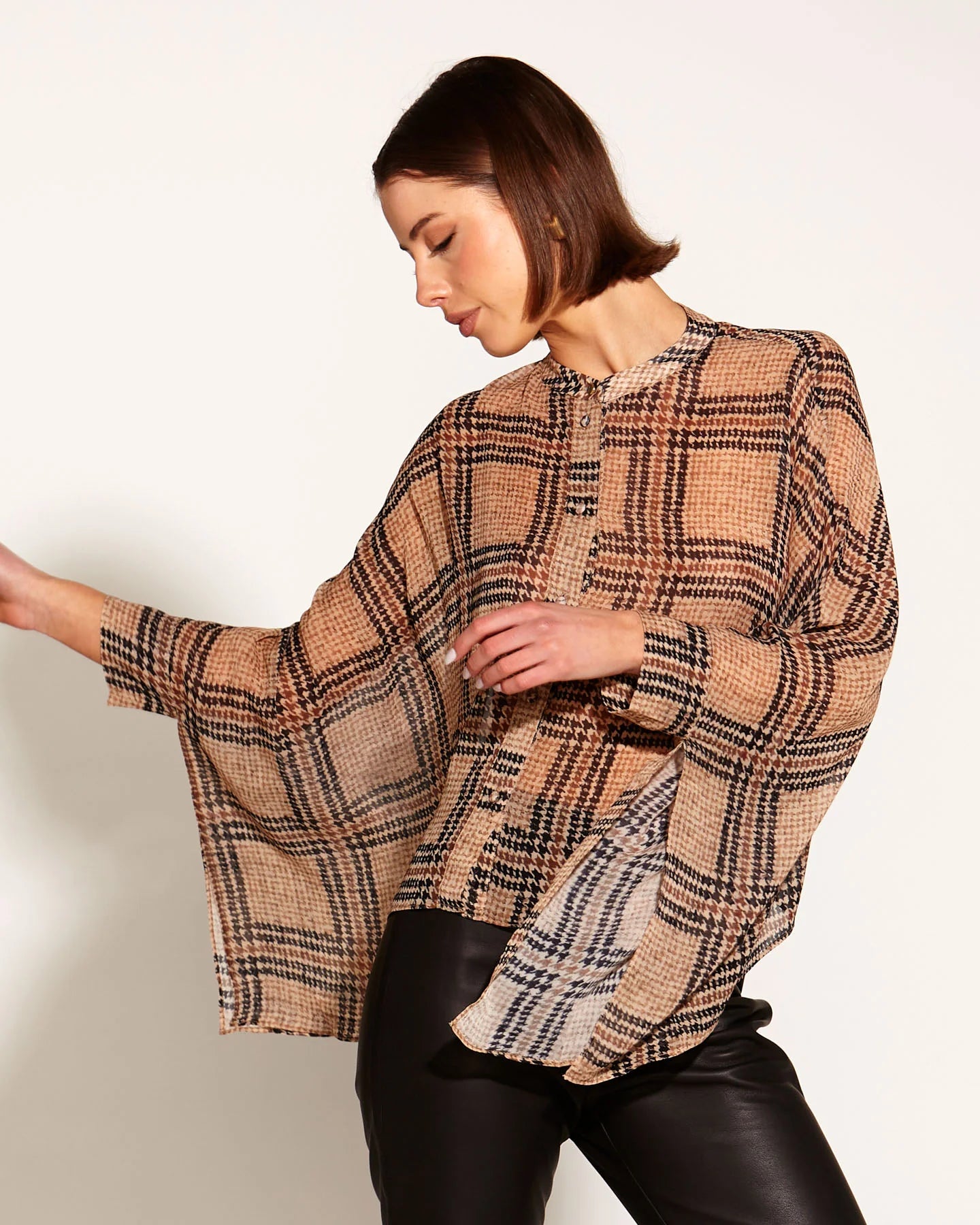 Fate & Becker - Something Beautiful Oversized Flowy Kimono Blouse - Tan Houndstooth Check